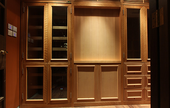 .17c嫩嫩草色视频[VINCELLAR]定製雪（xuě）茄櫃雪茄（qié）房